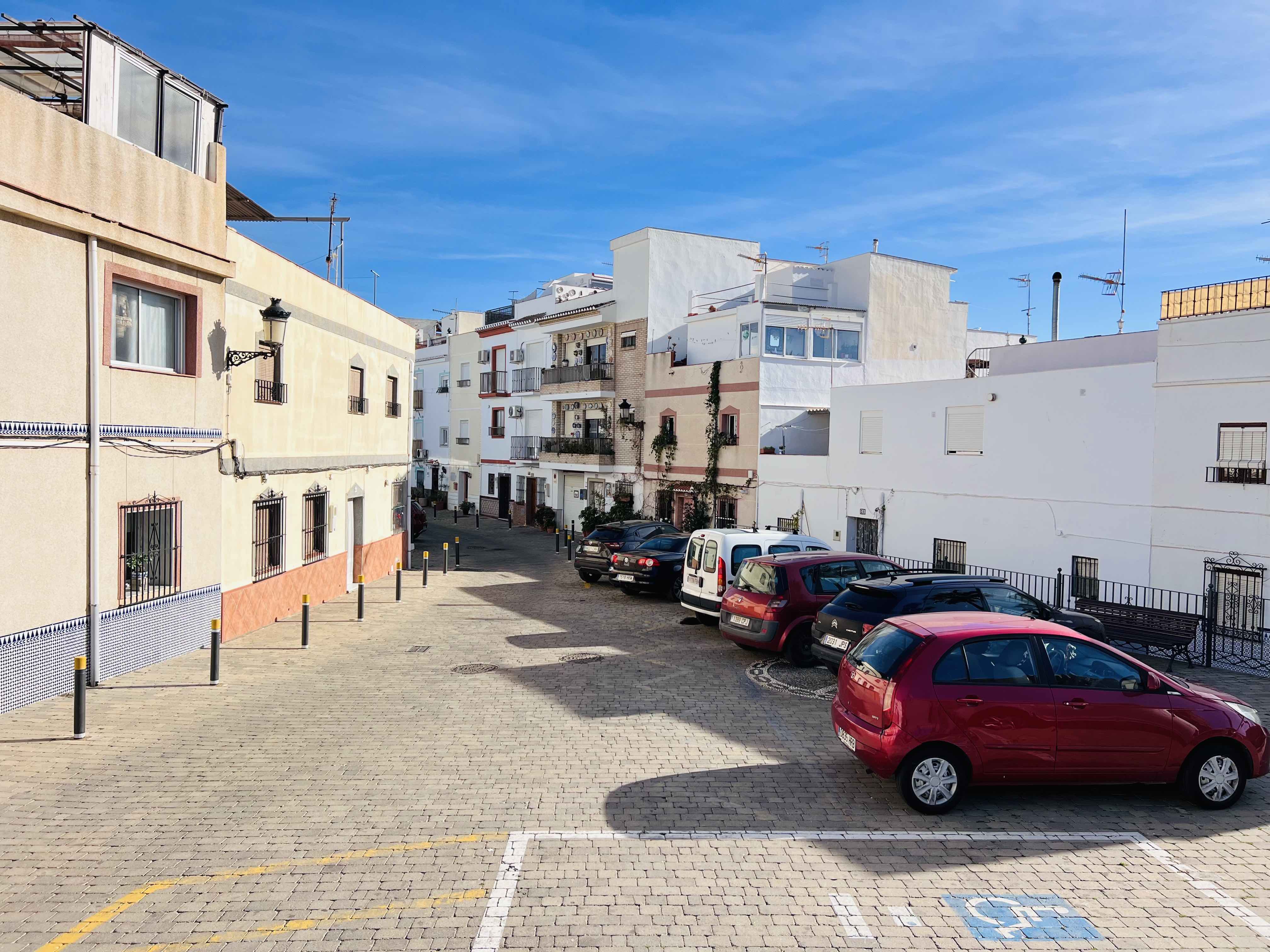 BONITA Y ACOGEDORA CASA DE PUEBLO CON VISTAS AL MAR