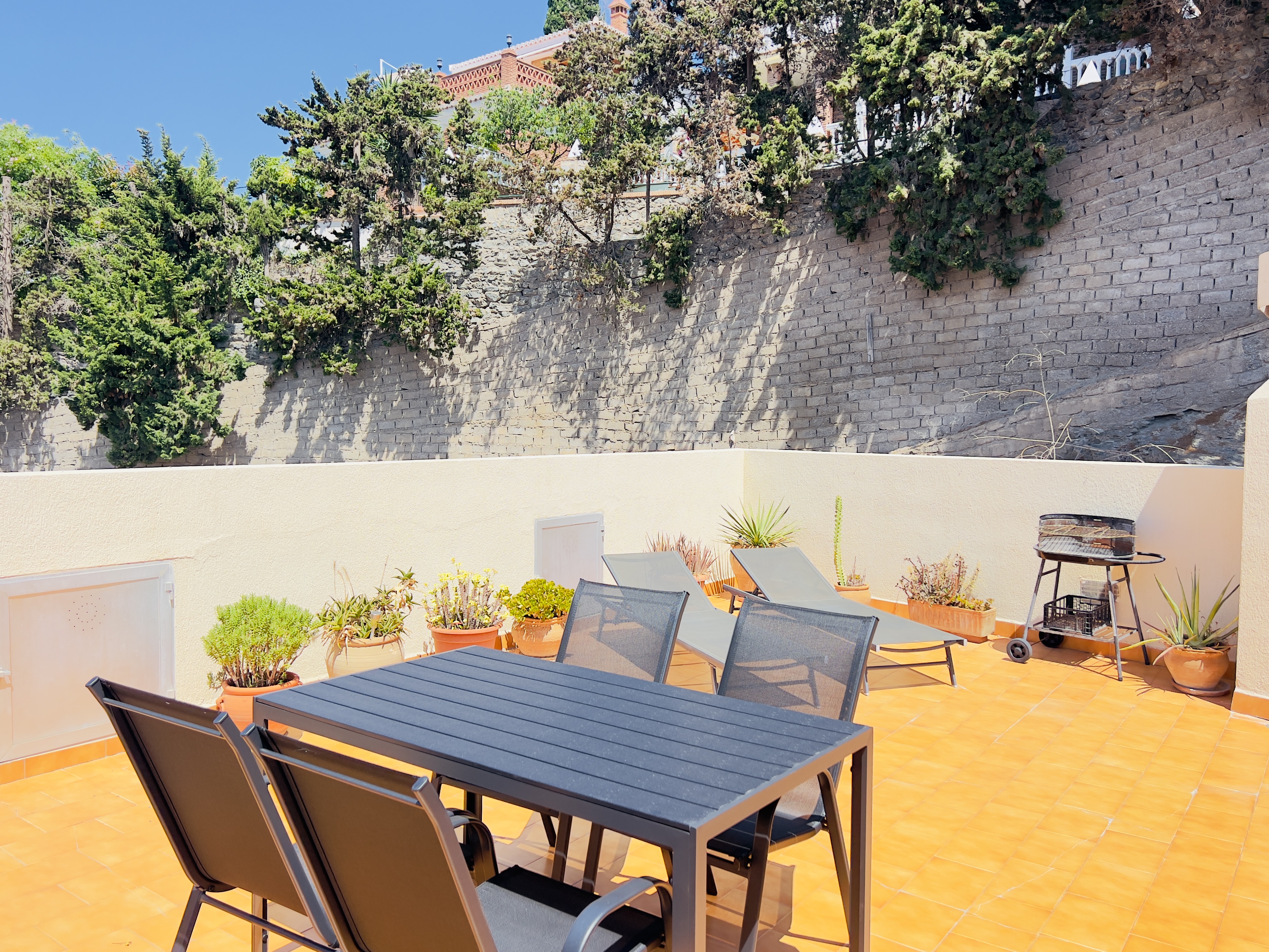 APARTAMENTO EN PASEO DE VELILLA 