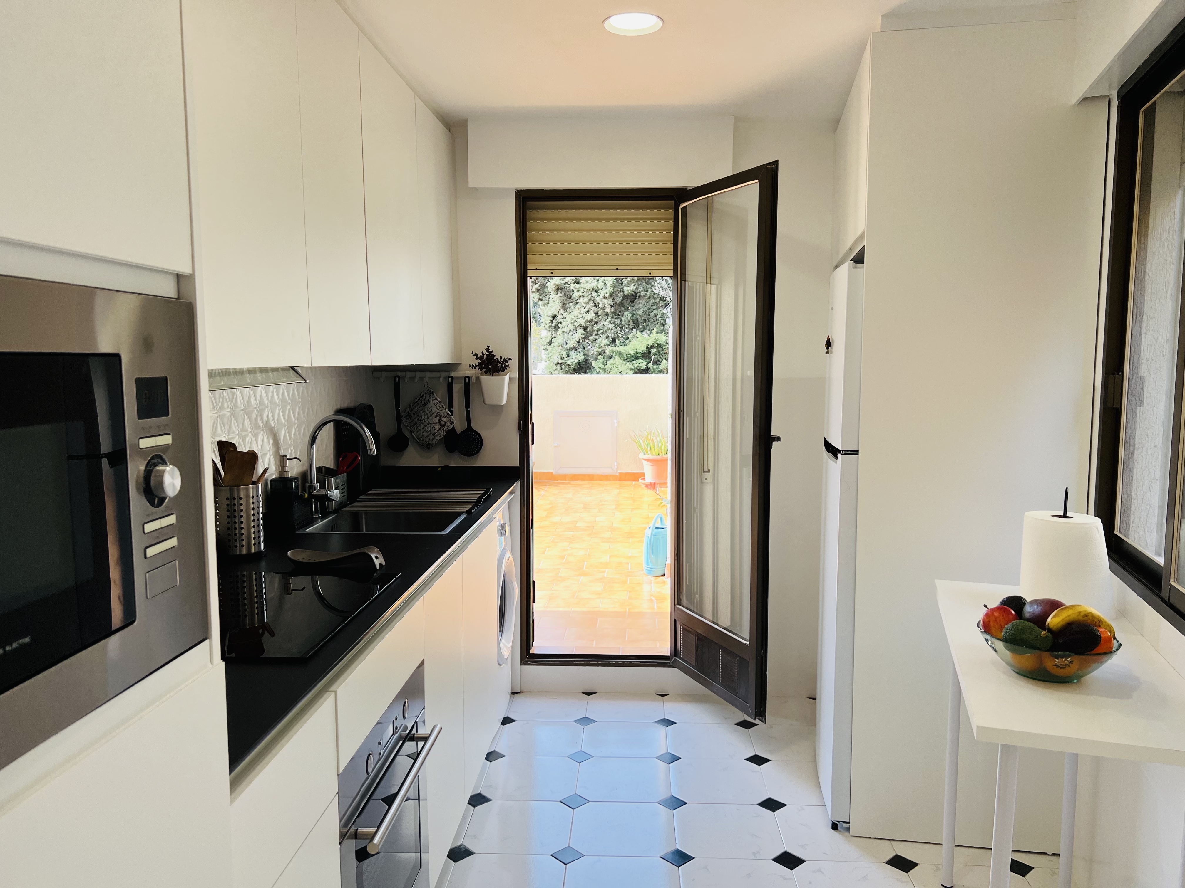 APARTAMENTO EN PASEO DE VELILLA 