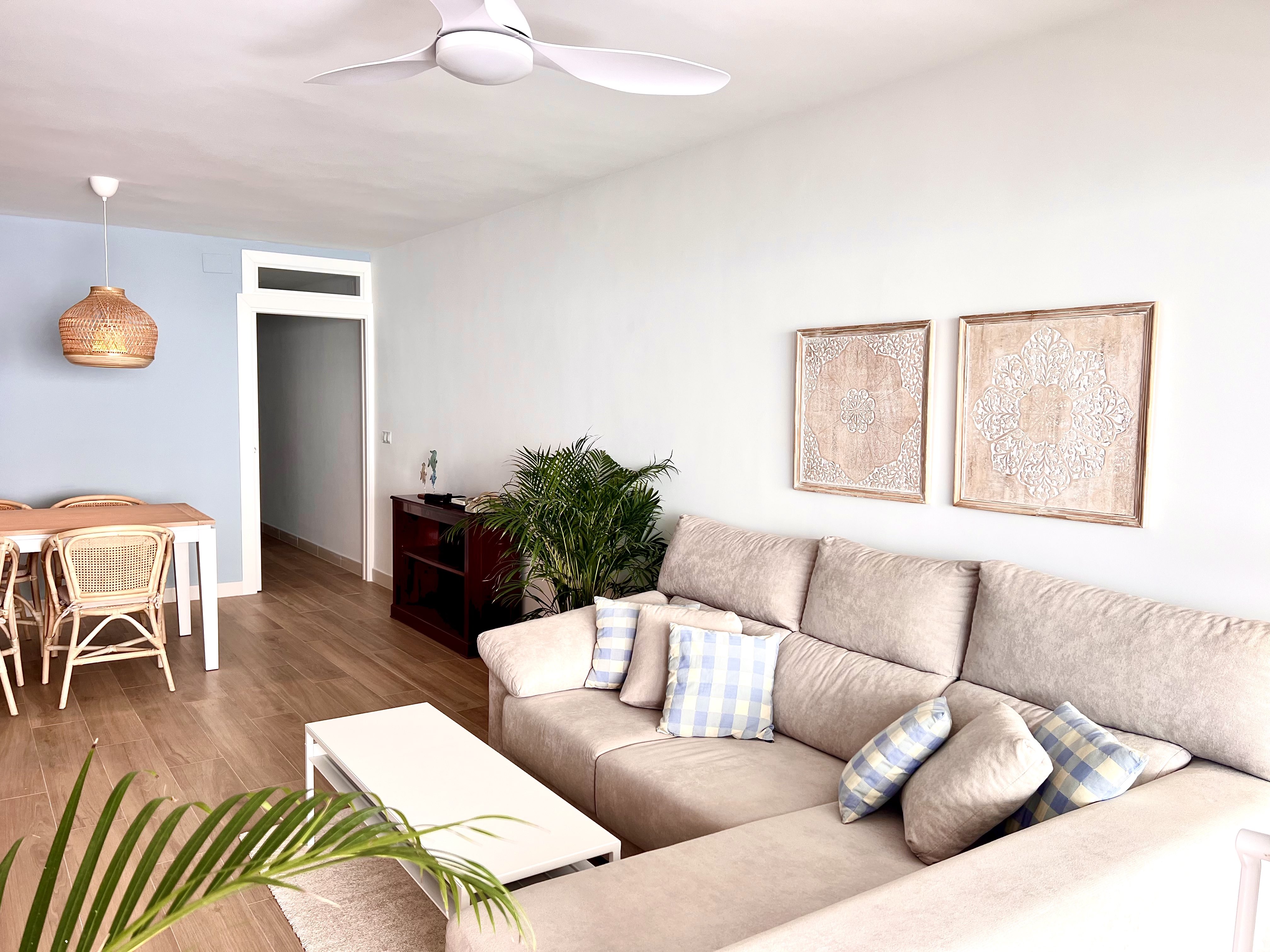 APARTAMENTO EN PRIMERA LINEA DE PLAYA EN EL CENTRO