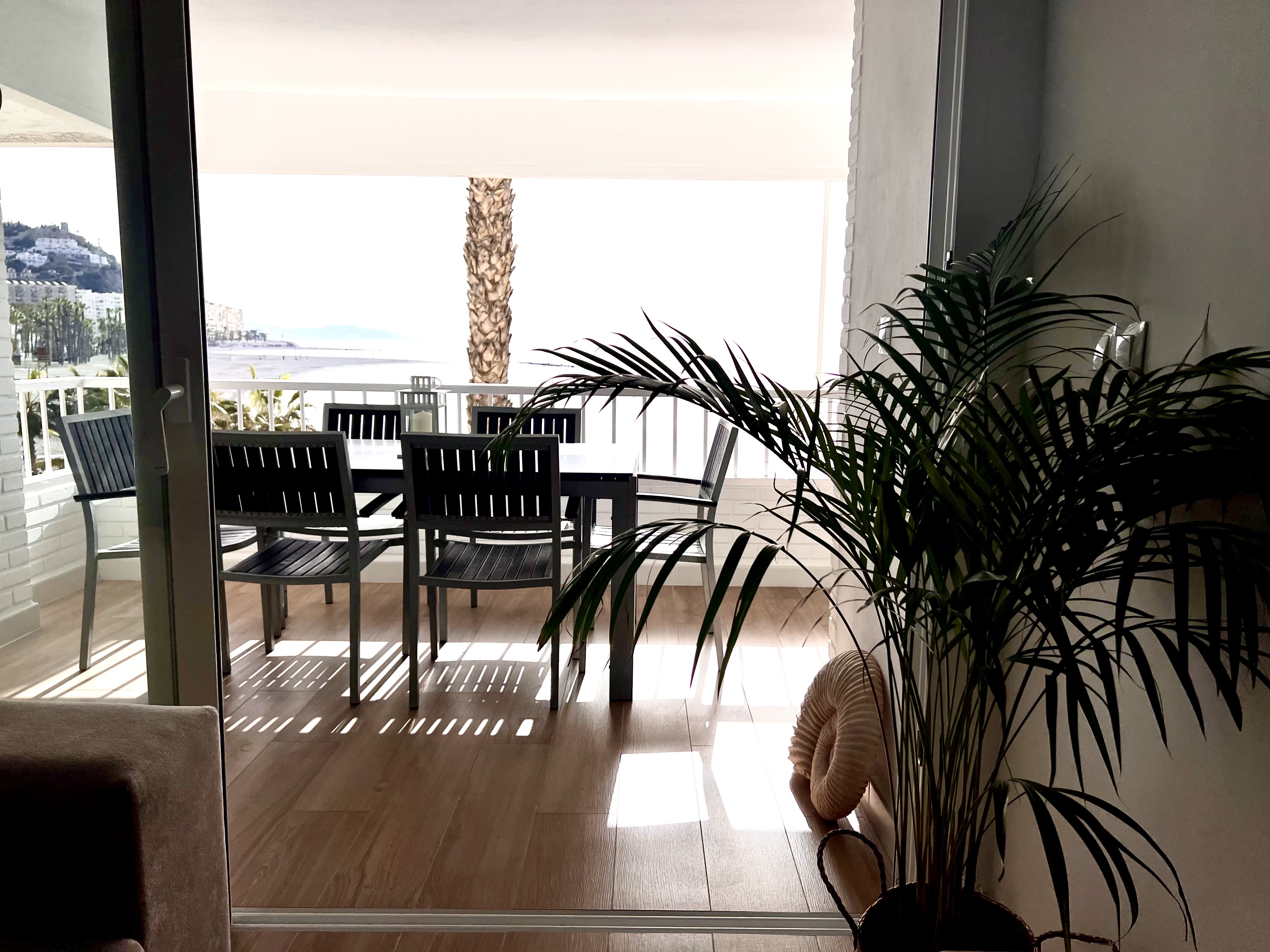 APARTAMENTO EN PRIMERA LINEA DE PLAYA EN EL CENTRO