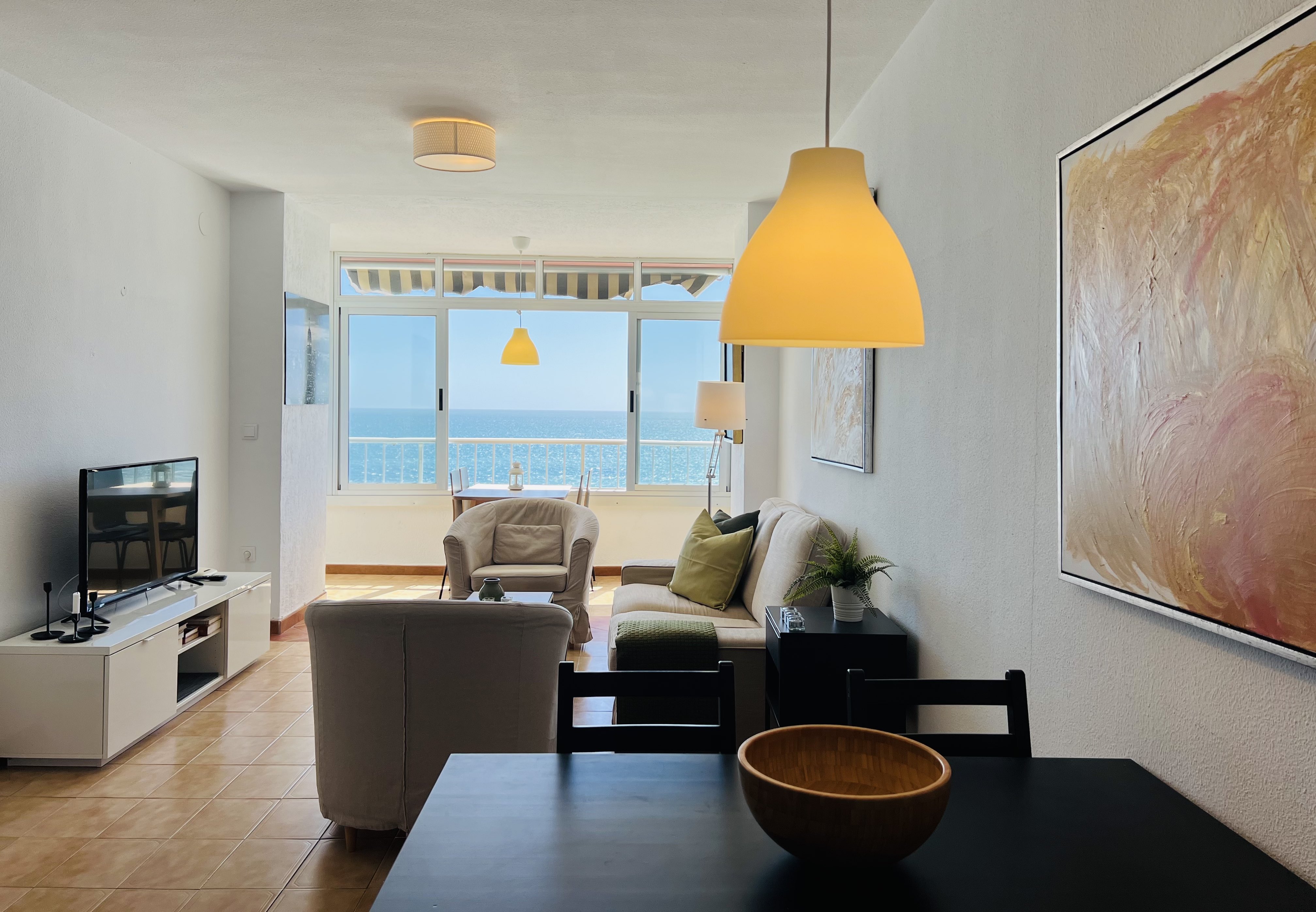 APARTAMENTO FRENTE AL MAR, PASEO REINA SOFA