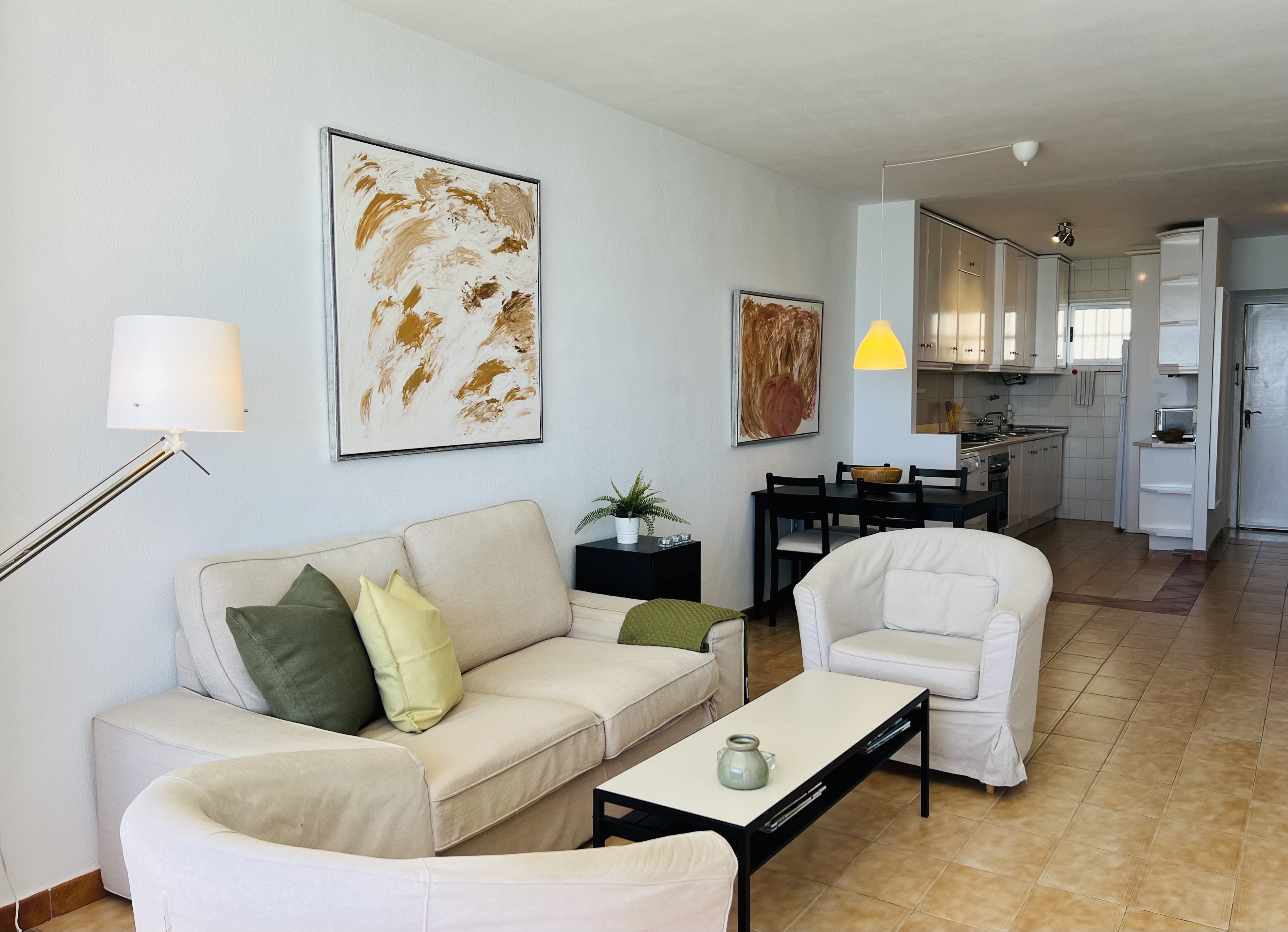 APARTAMENTO FRENTE AL MAR, PASEO REINA SOFA