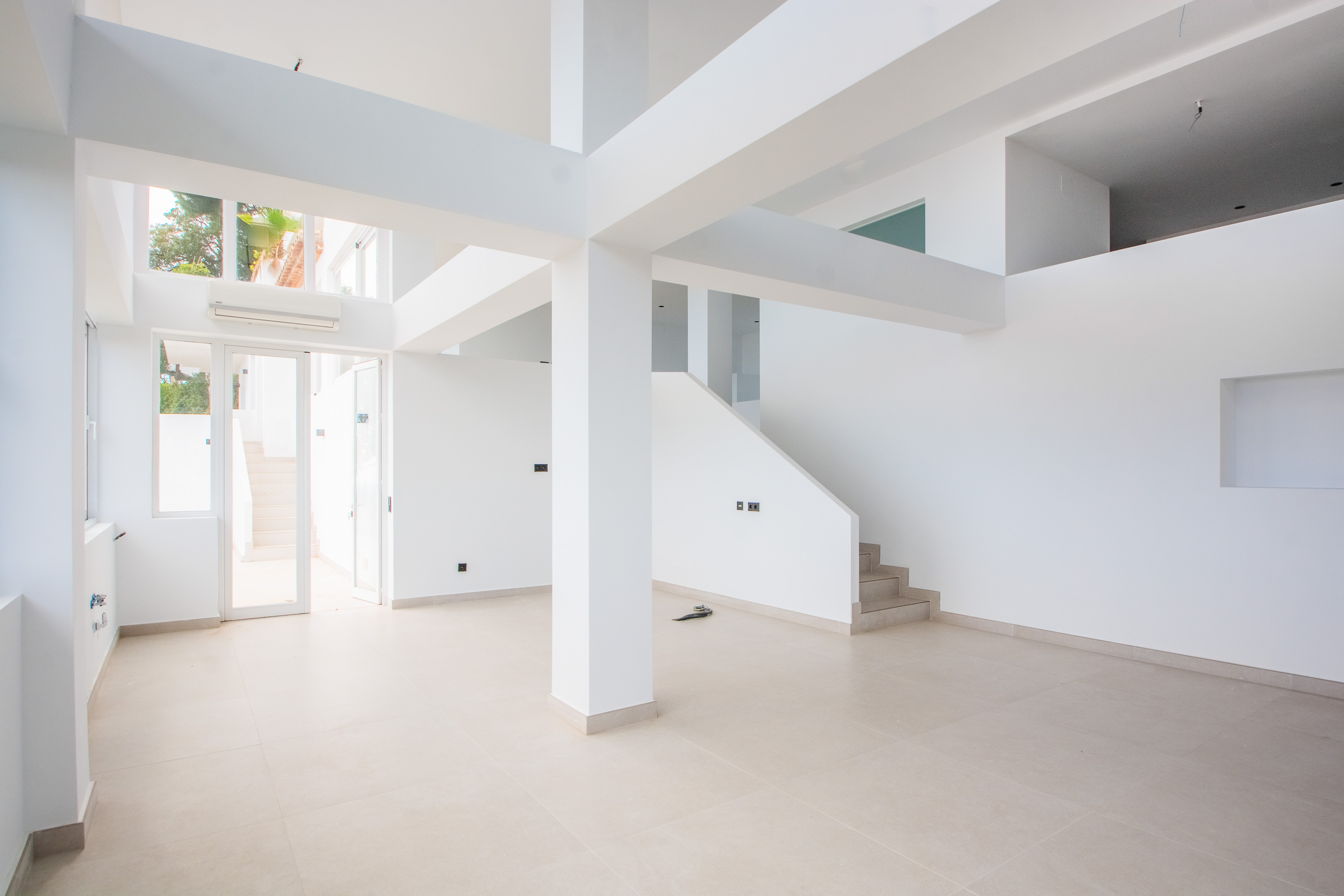 EXCLUSIVO APARTAMENTO DE LUJO CON VISTAS PANOR�MICAS EN LA MAIRENA
